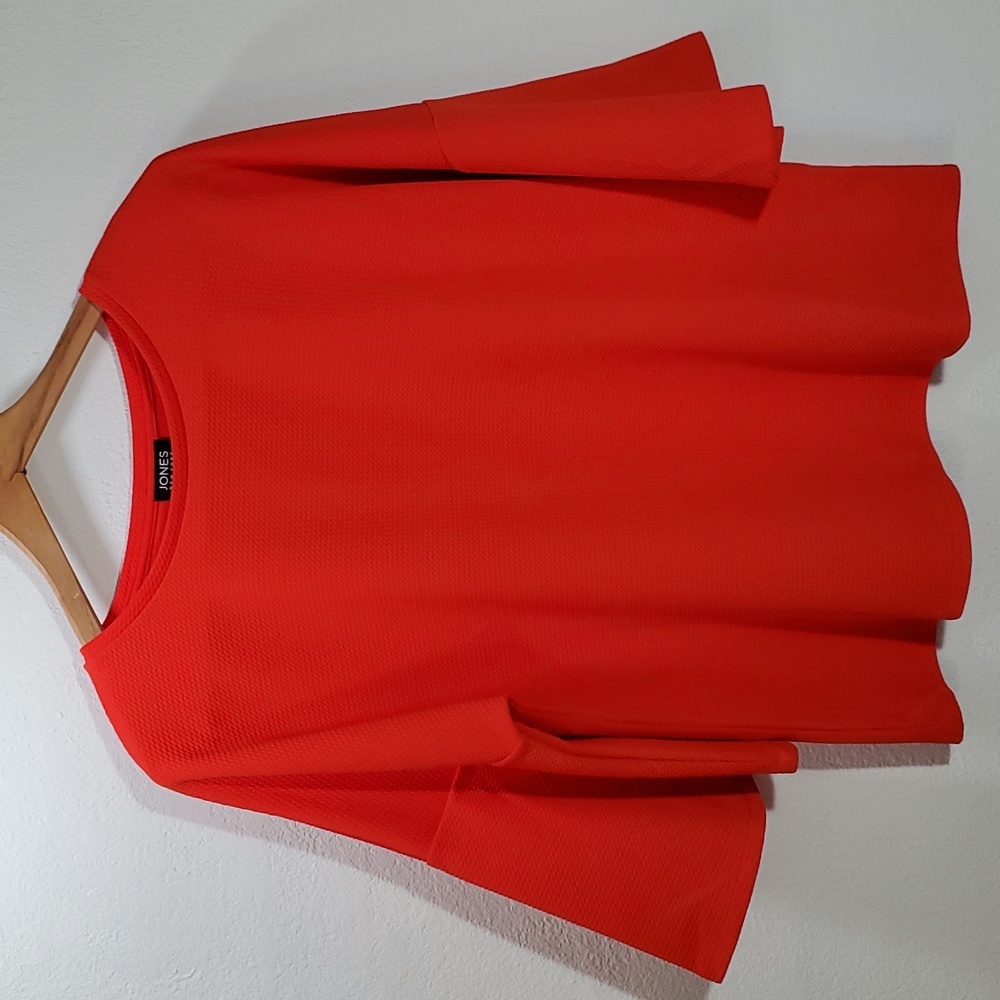 L Jones New York Textured Orange Bell Sleeve Top